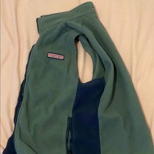 Vineyard vines vest